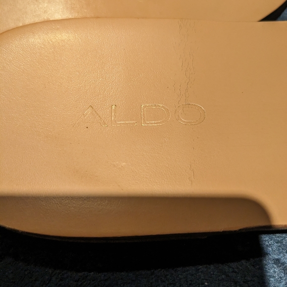 Slip-on sandals - Picture 2 of 3